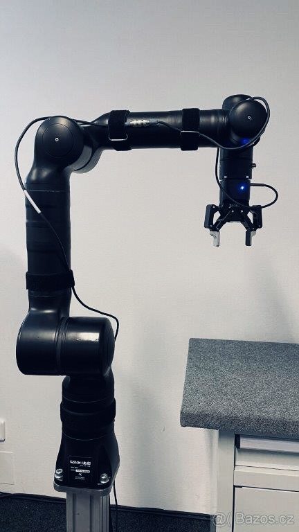 Předváděcí robot KASSOW ROBOTS - bazar