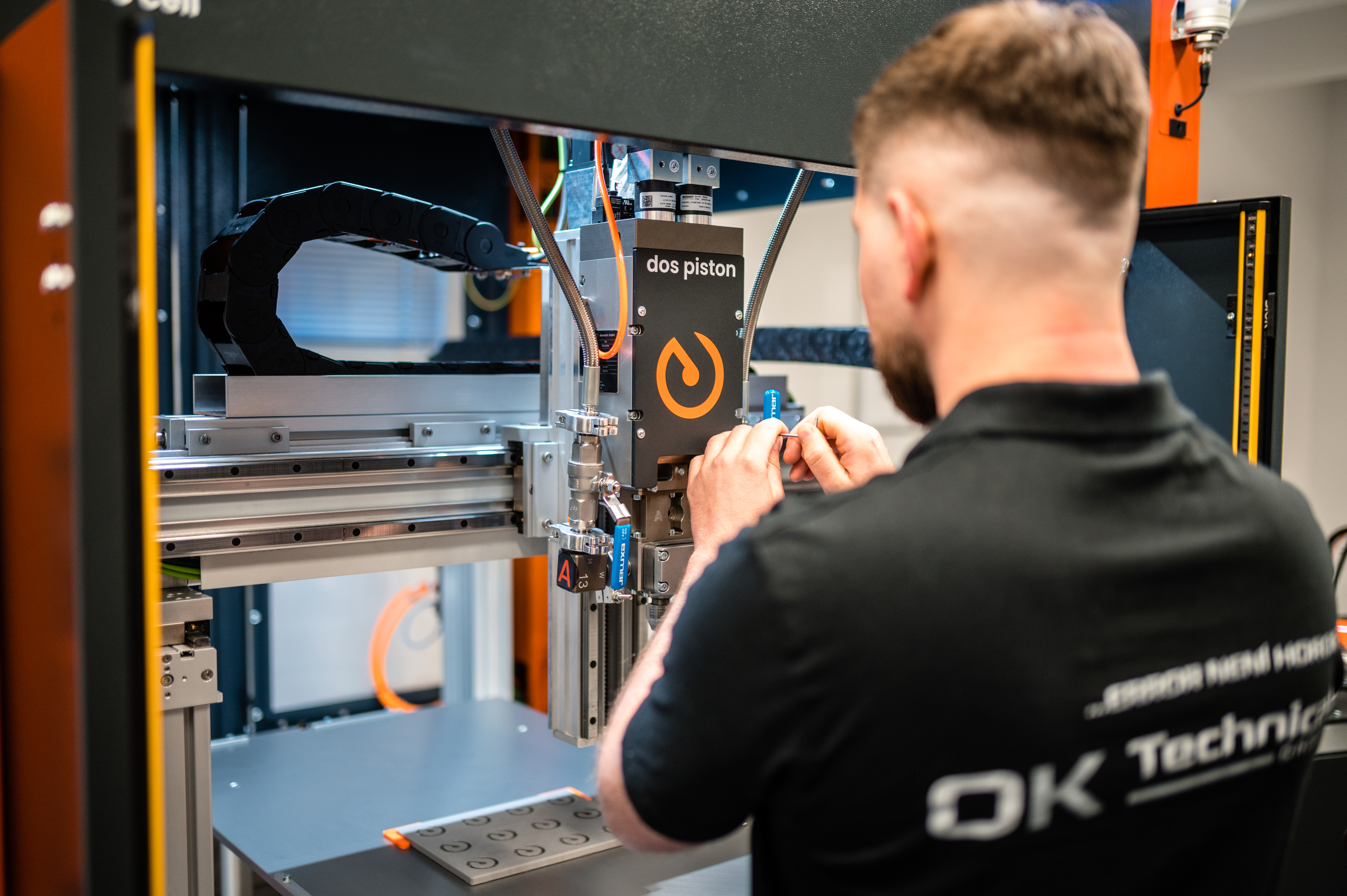 Záruční a pozáruční služby